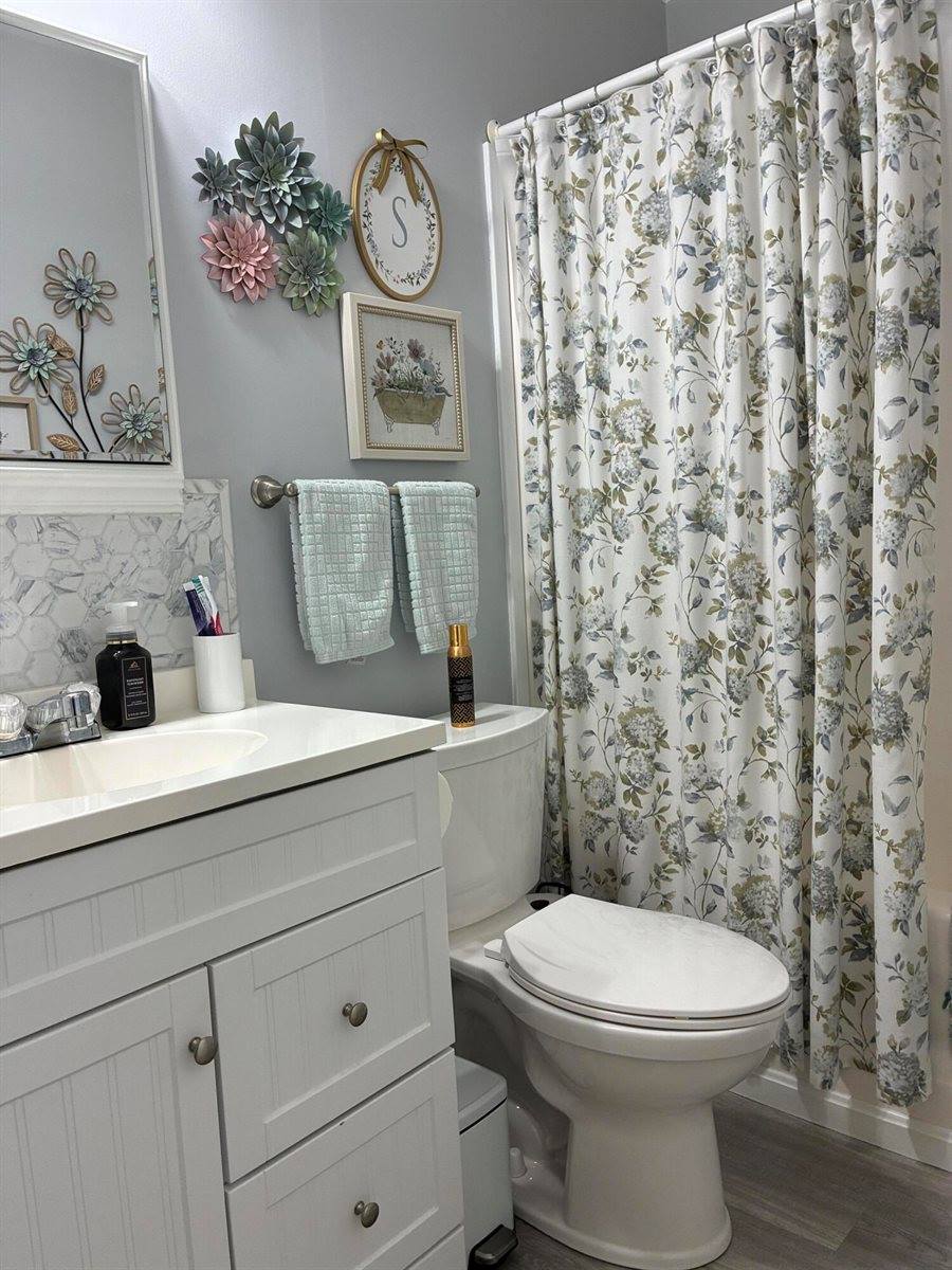 1 Karen Street, Palmyra, ME 04965
