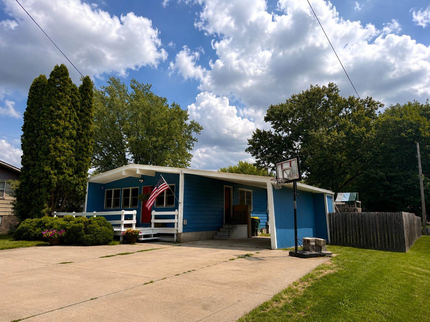 1761 Allison Park Dr, Richland Center, WI 53581