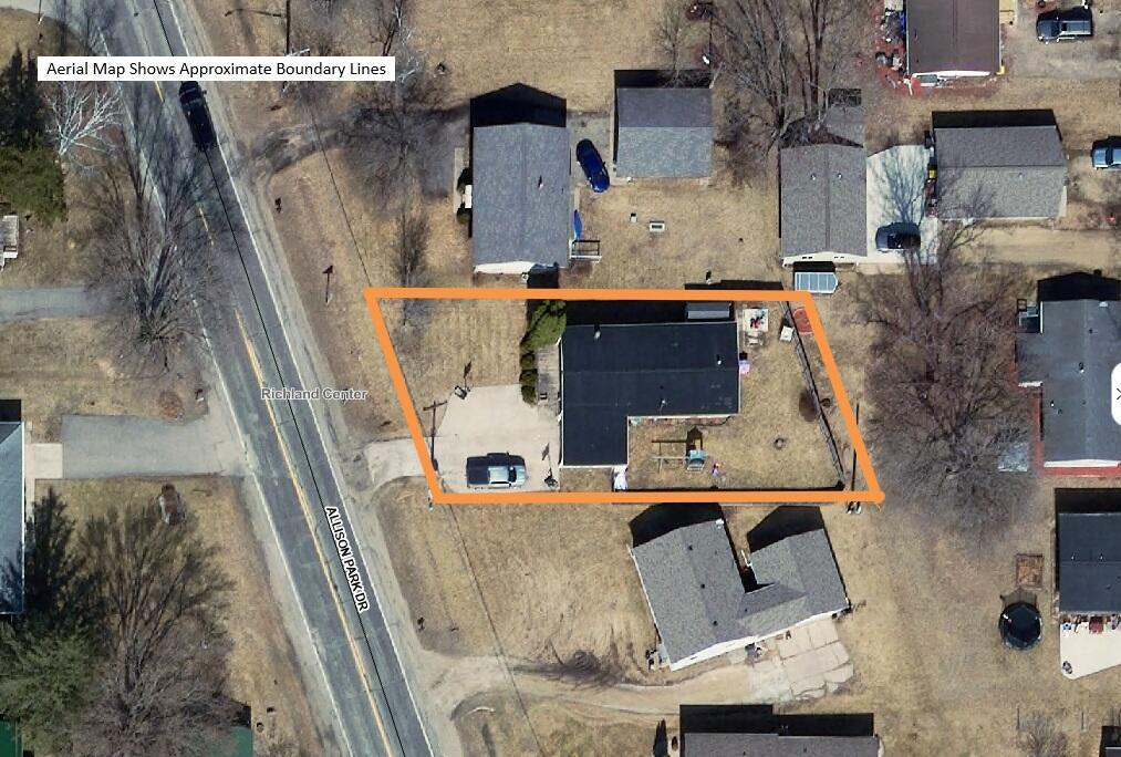 1761 Allison Park Dr, Richland Center, WI 53581