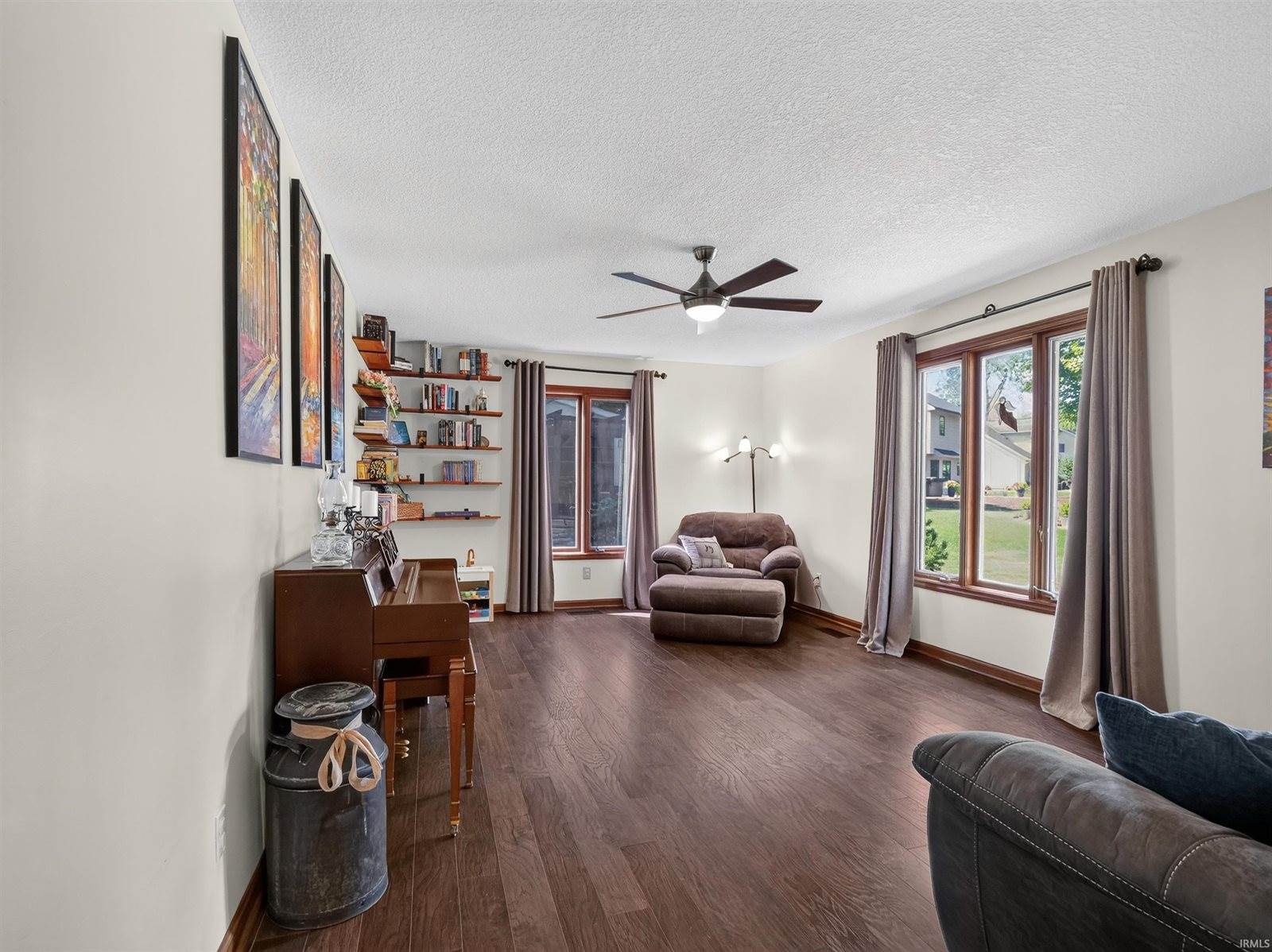 9624 Pioneer Trail, Leo, IN 46765