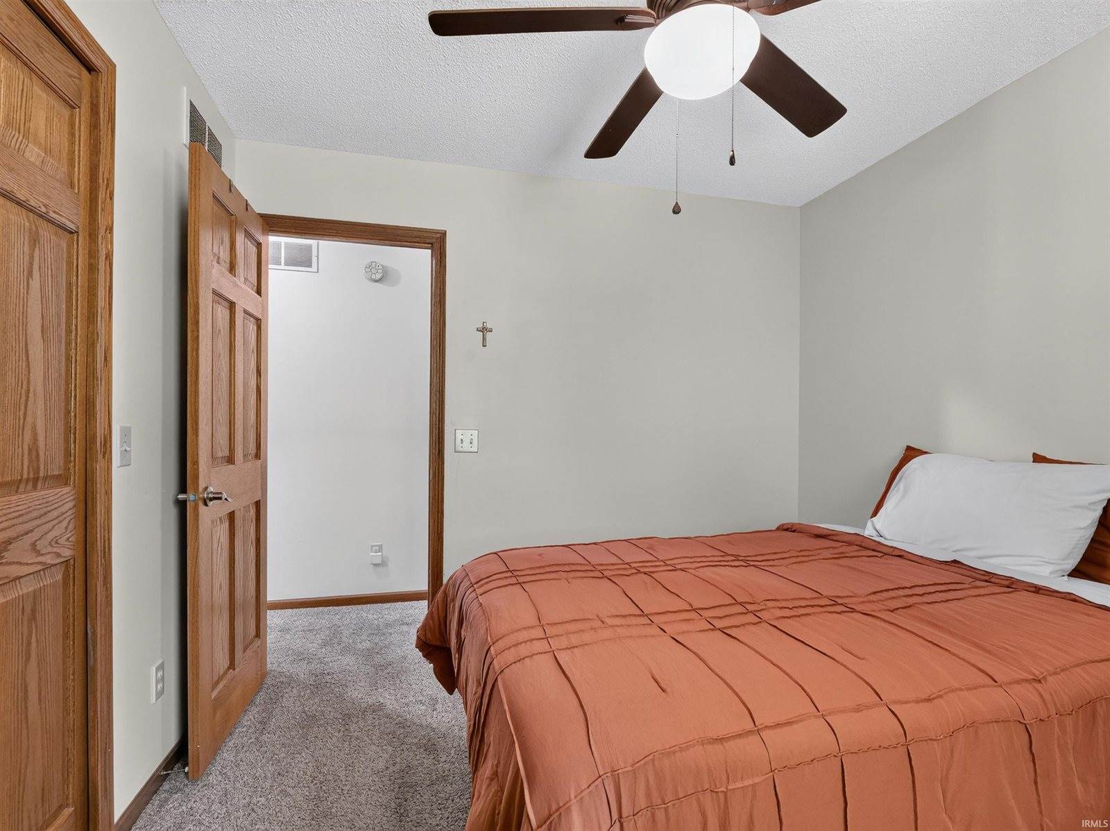 9624 Pioneer Trail, Leo, IN 46765