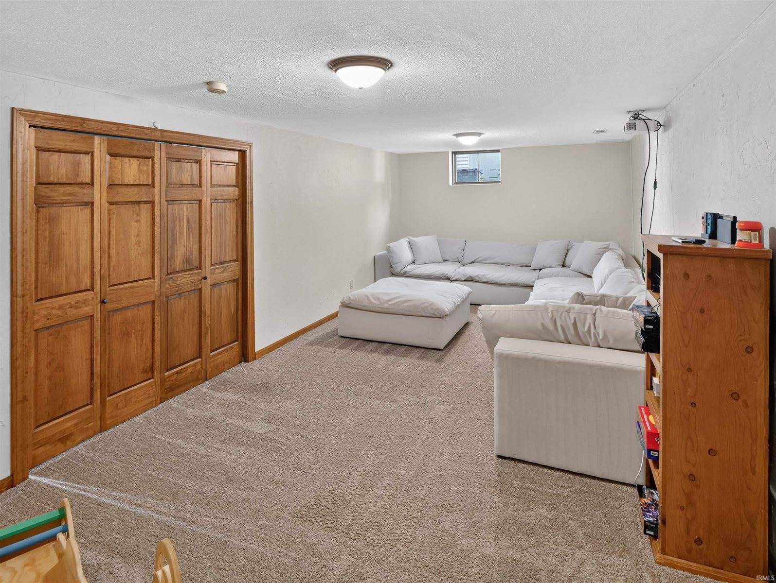 9624 Pioneer Trail, Leo, IN 46765