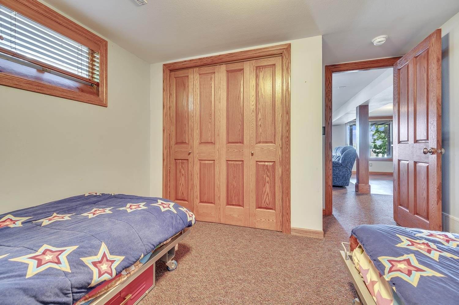 610 7Th, Spirit Lake, IA 51360