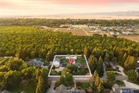 4230 Magness Court, Chico, CA 95973