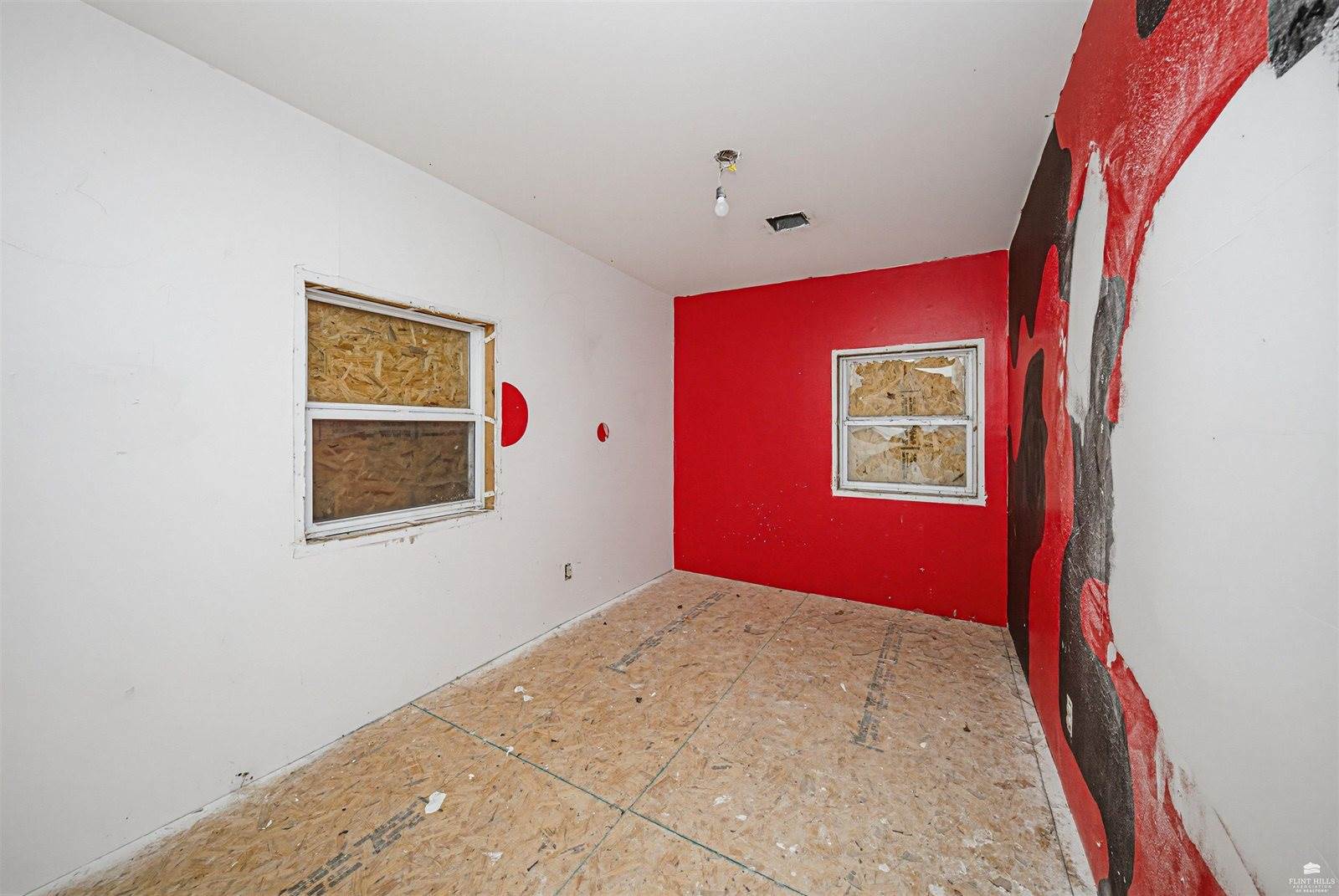 705 West 13th Street, Junction City, KS 66441