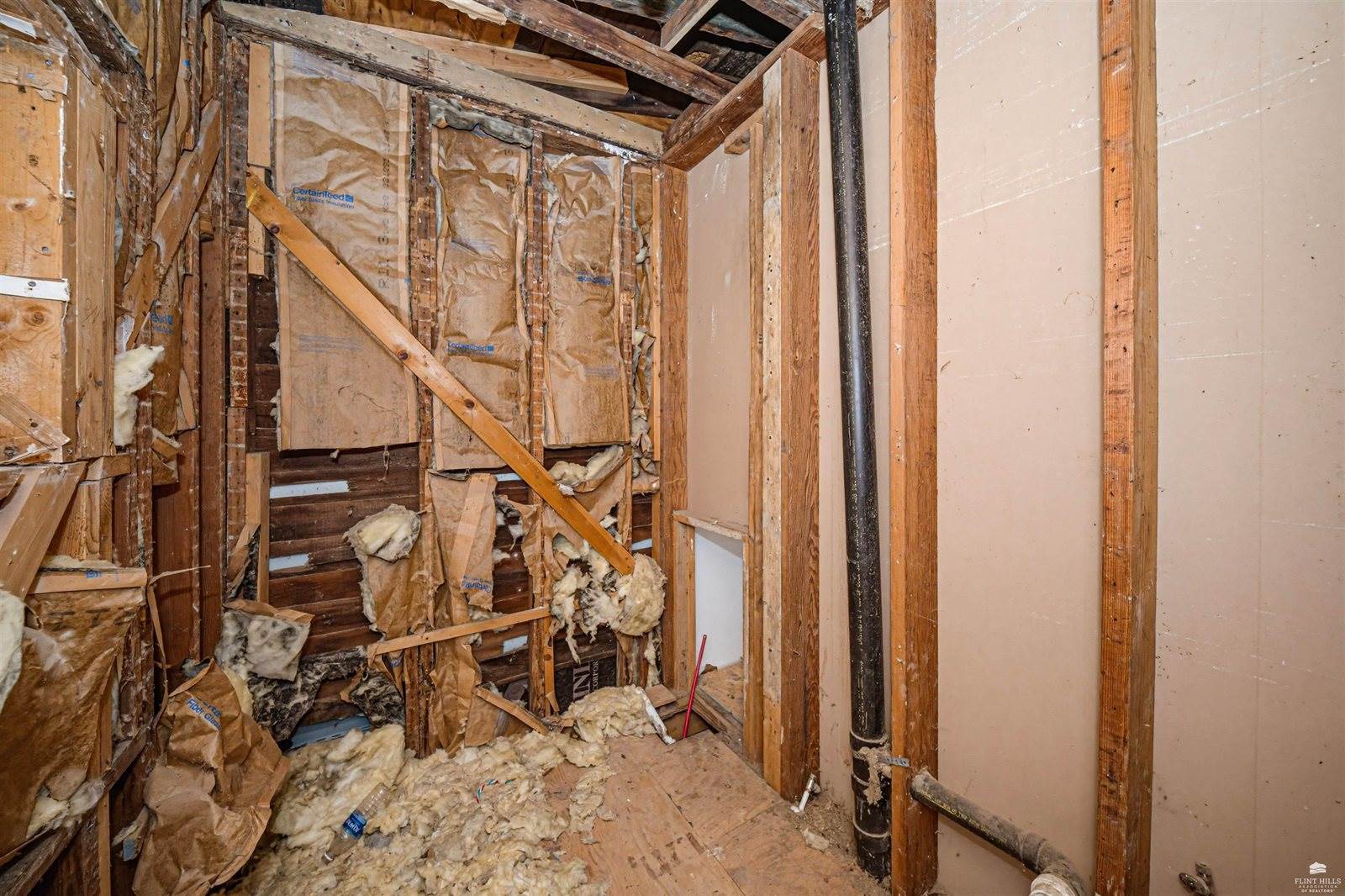 705 West 13th Street, Junction City, KS 66441