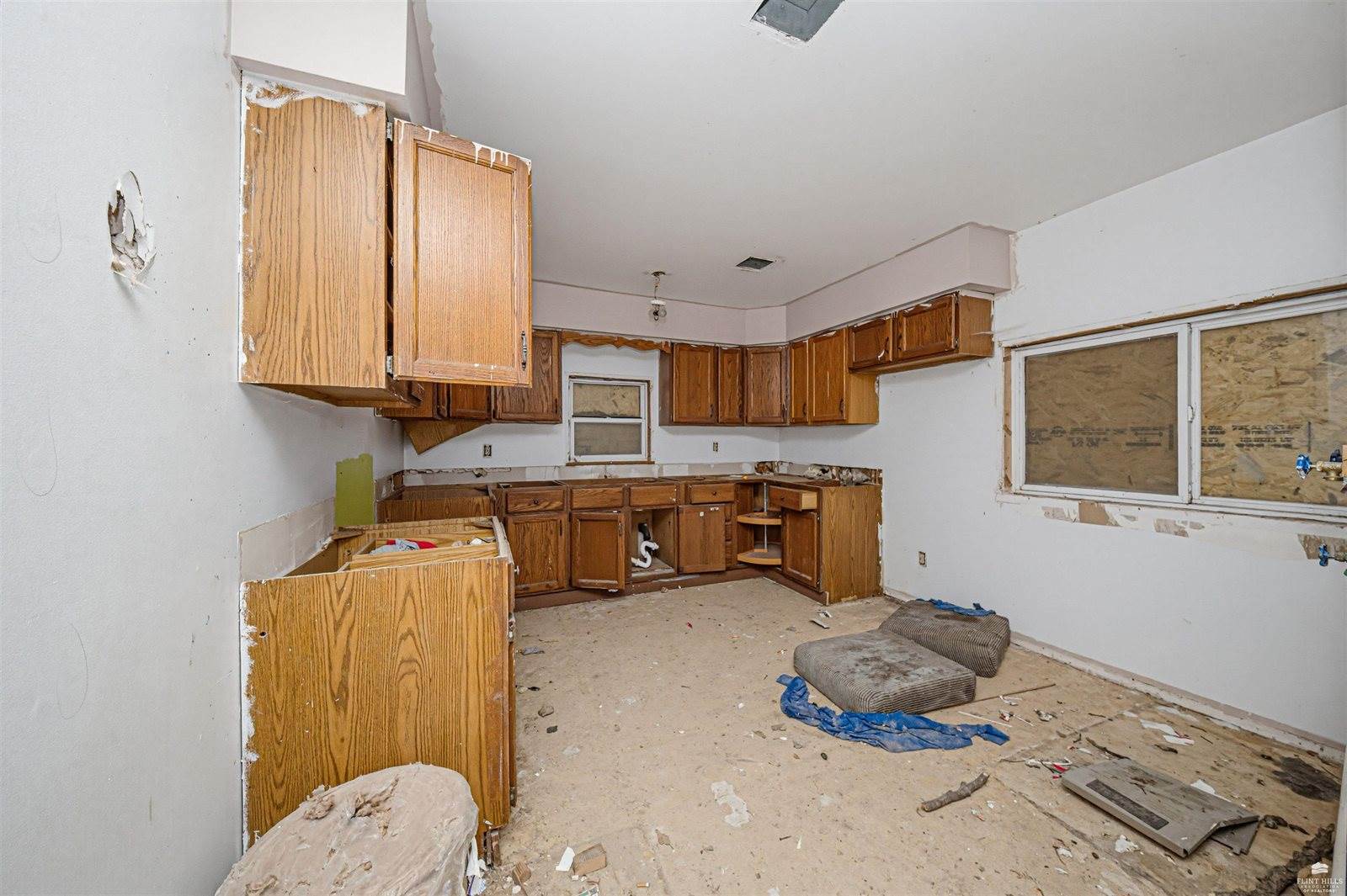 705 West 13th Street, Junction City, KS 66441
