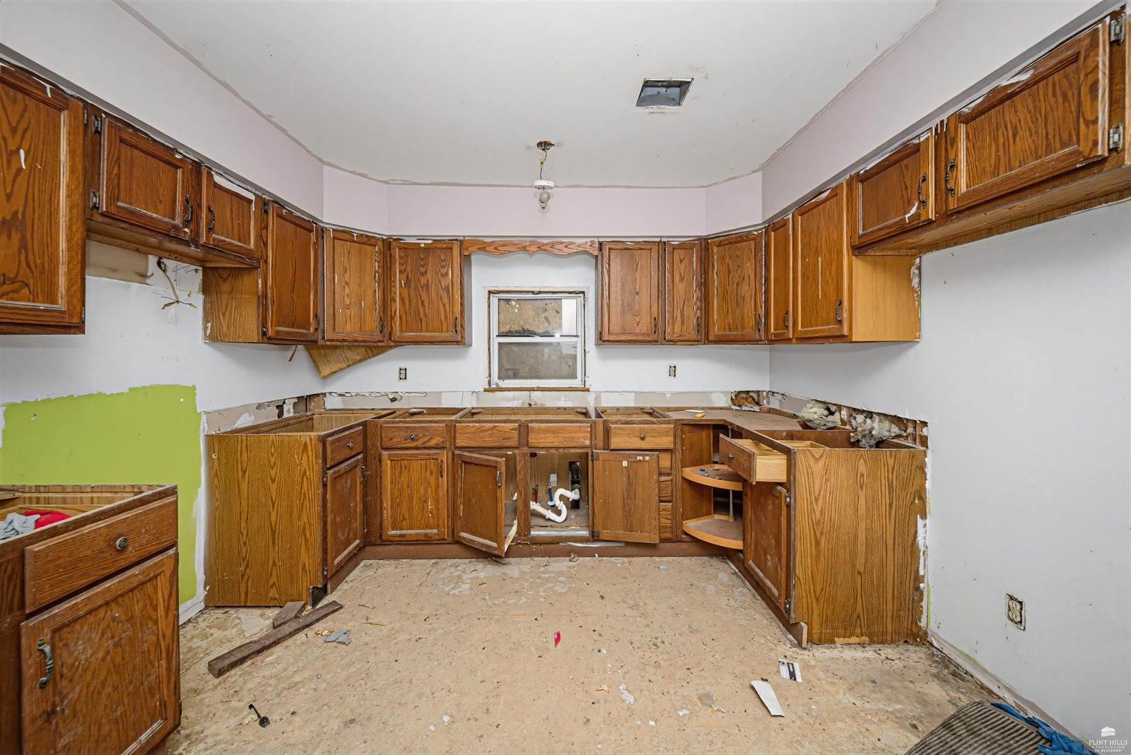 705 West 13th Street, Junction City, KS 66441