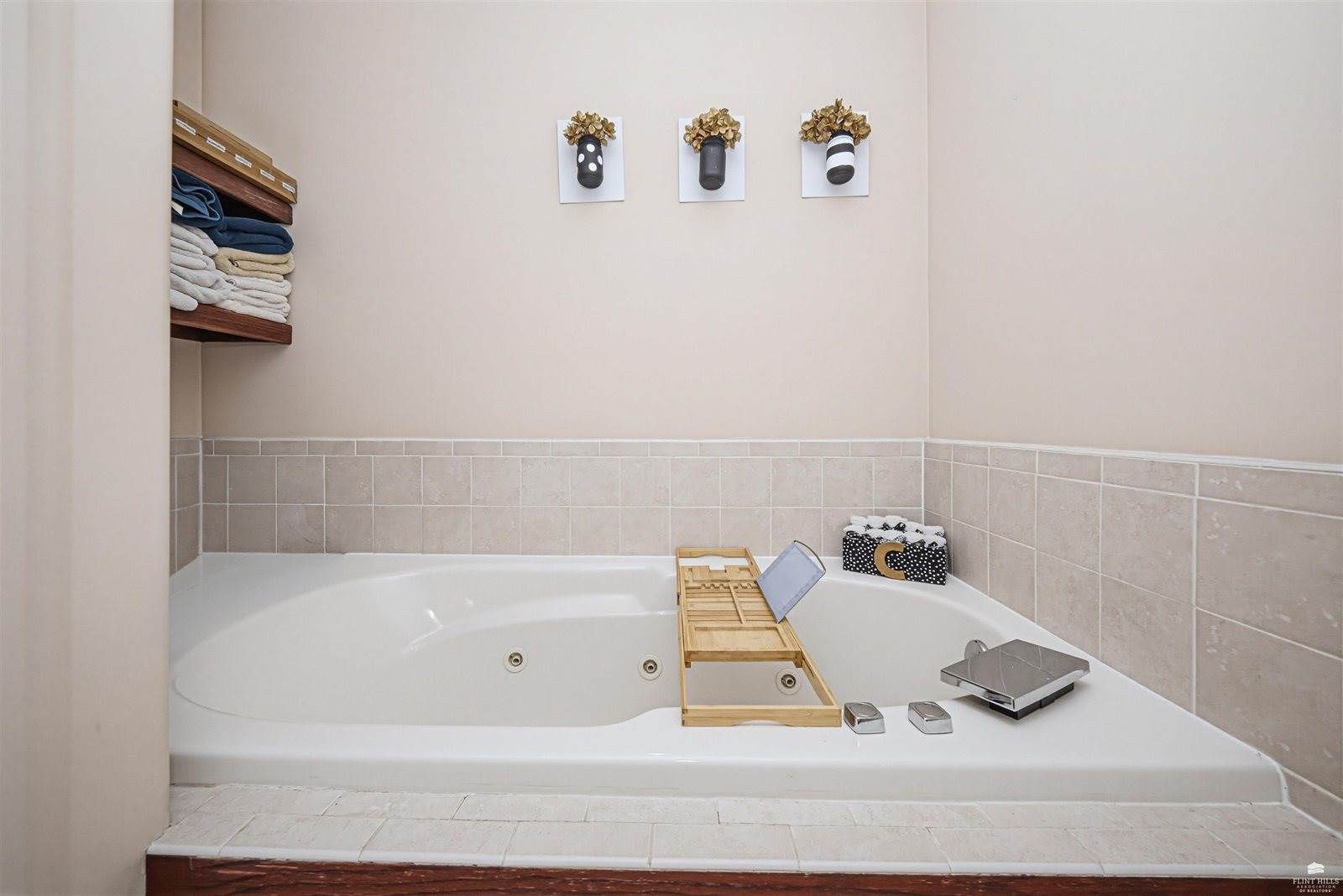 1901 Southwind Court, Junction City, KS 66441