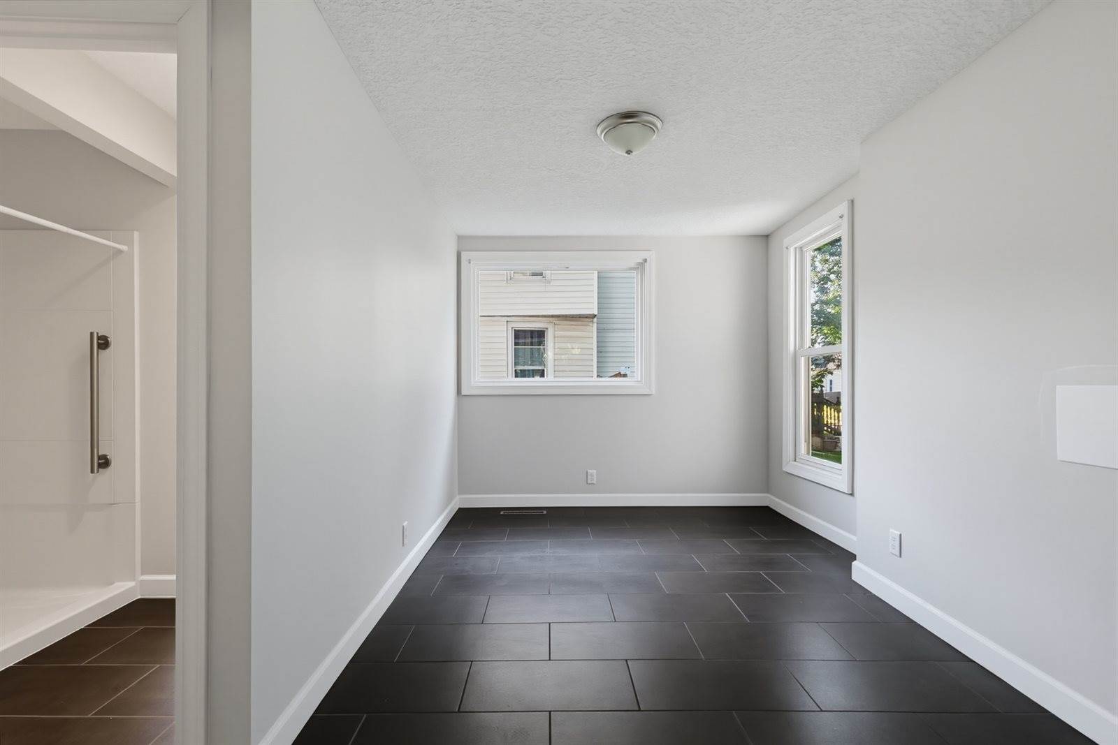 810 West 14th Street, Davenport, IA 52804