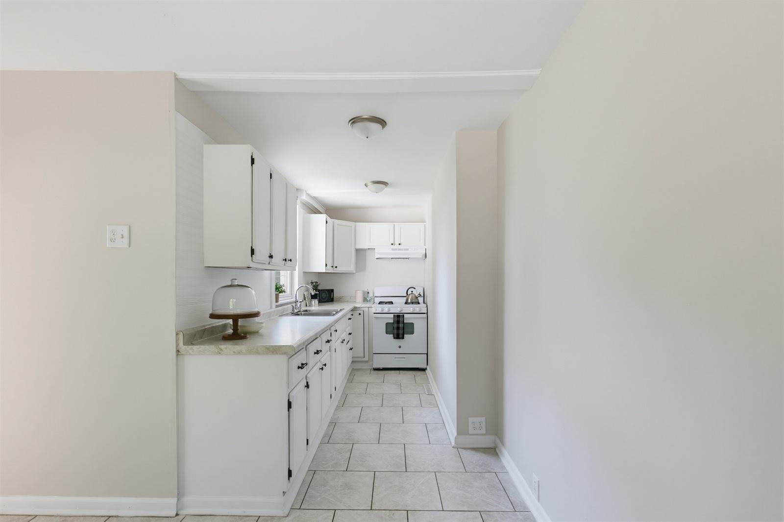810 West 14th Street, Davenport, IA 52804