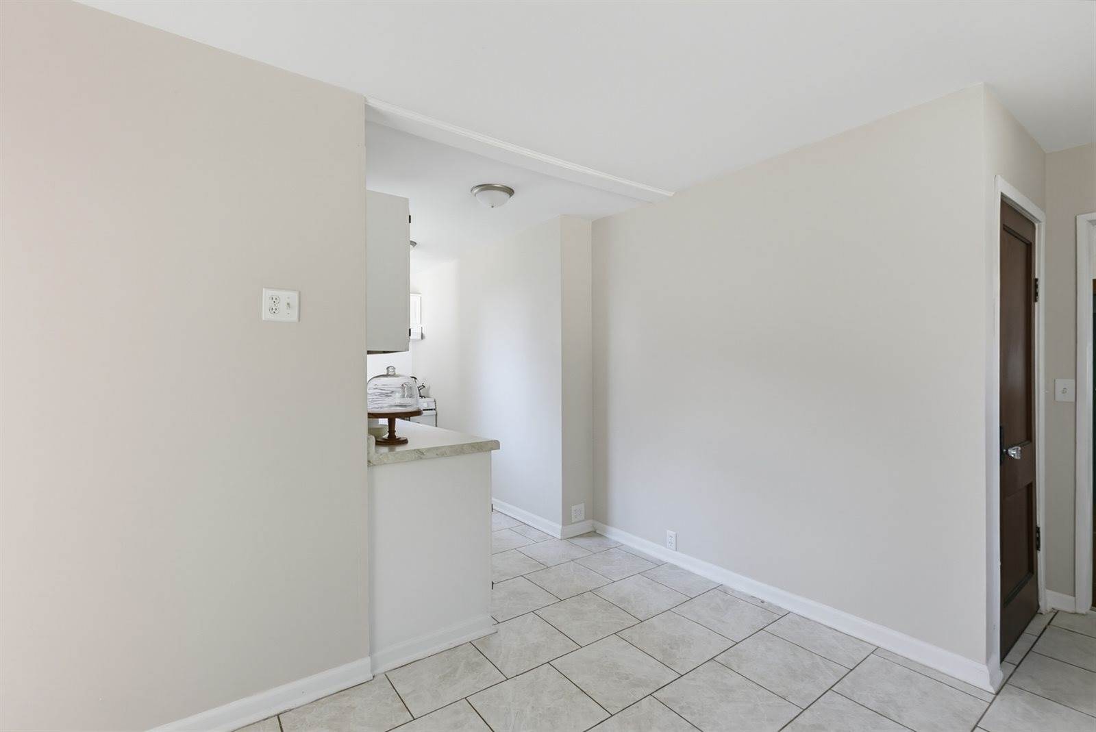 810 West 14th Street, Davenport, IA 52804