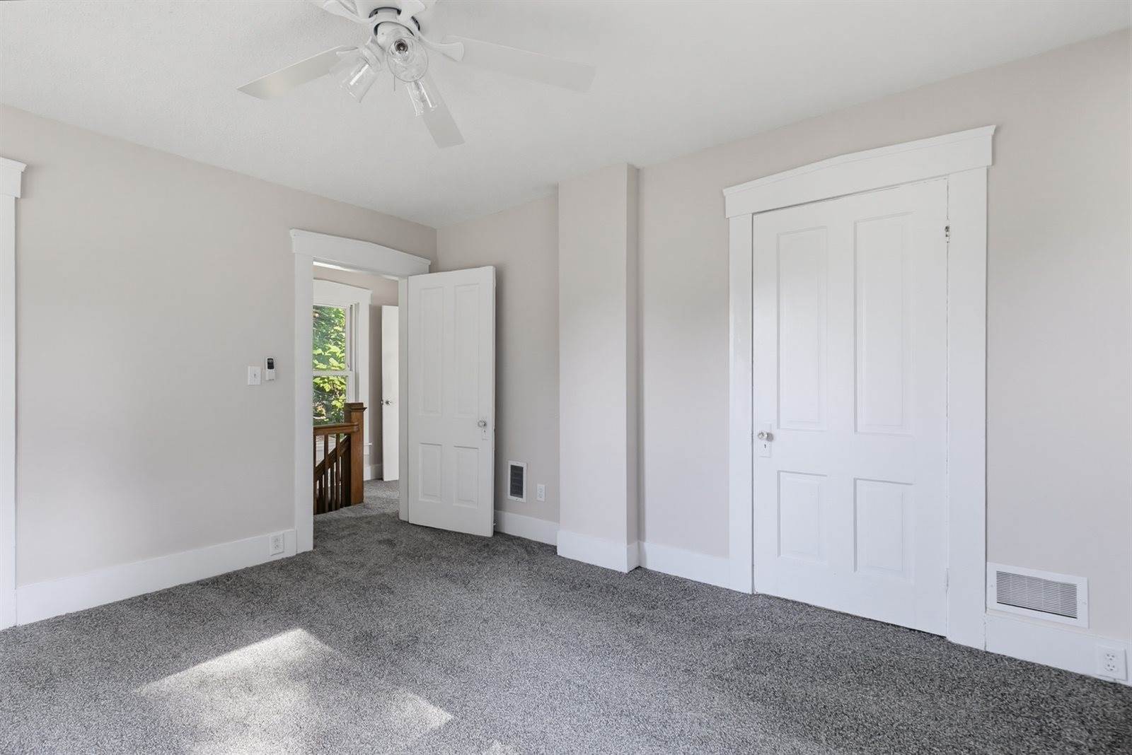 810 West 14th Street, Davenport, IA 52804