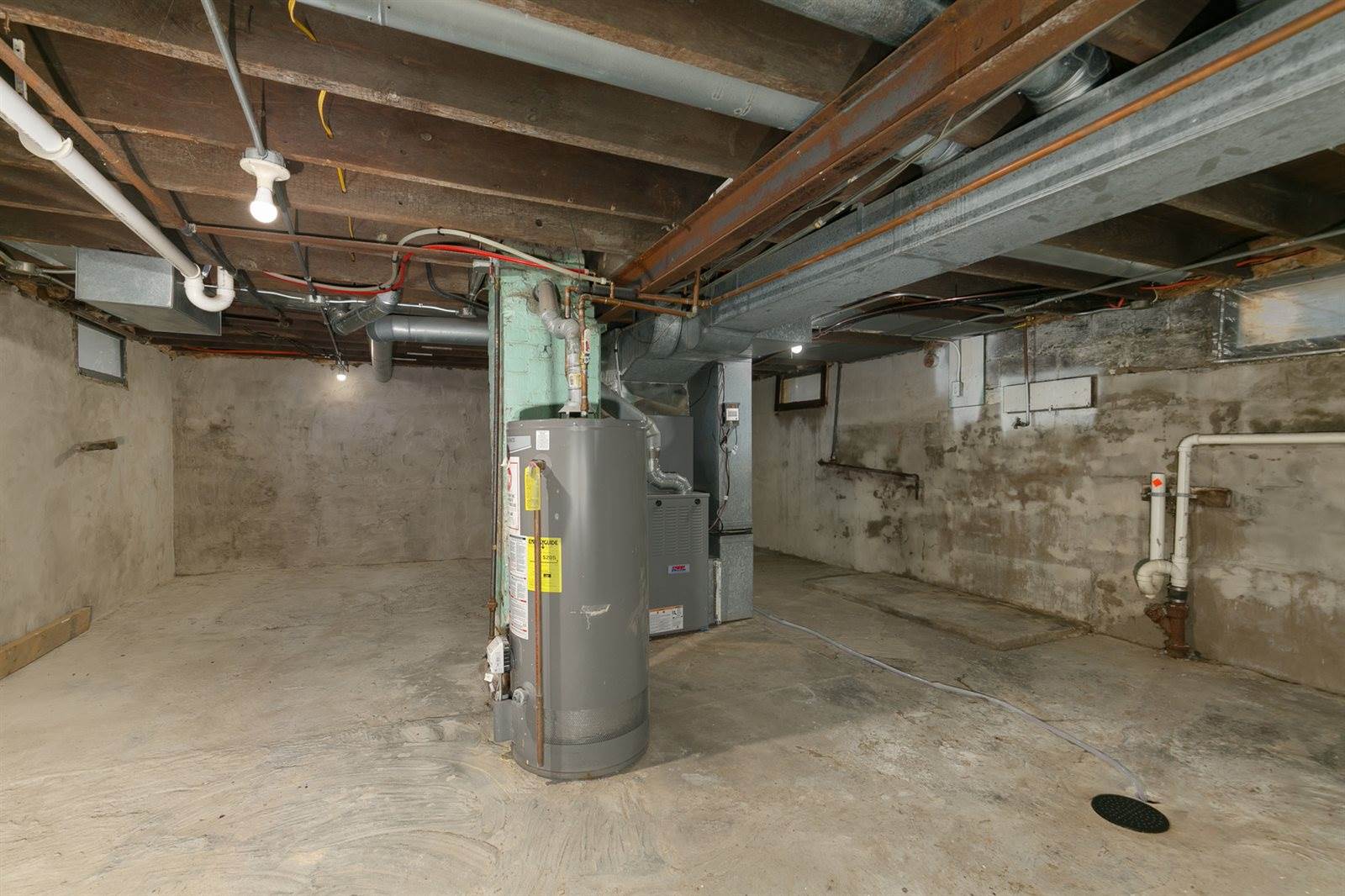 810 West 14th Street, Davenport, IA 52804