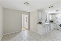 810 West 14th Street, Davenport, IA 52804