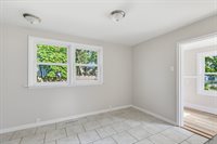 810 West 14th Street, Davenport, IA 52804