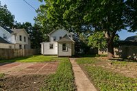 810 West 14th Street, Davenport, IA 52804