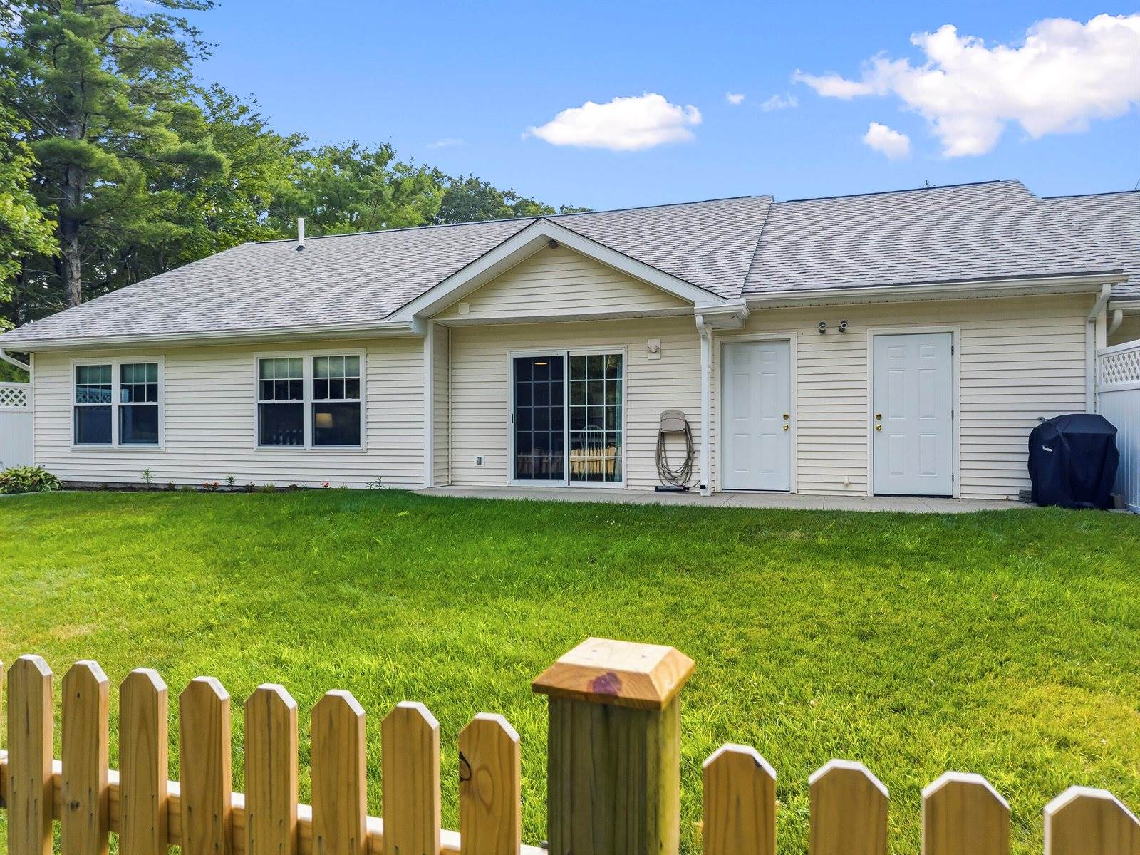 11 Chipmunk Court, Brunswick, ME 04011