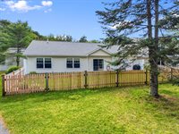 11 Chipmunk Court, Brunswick, ME 04011