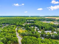 11 Chipmunk Court, Brunswick, ME 04011