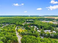 11 Chipmunk Court, Brunswick, ME 04011