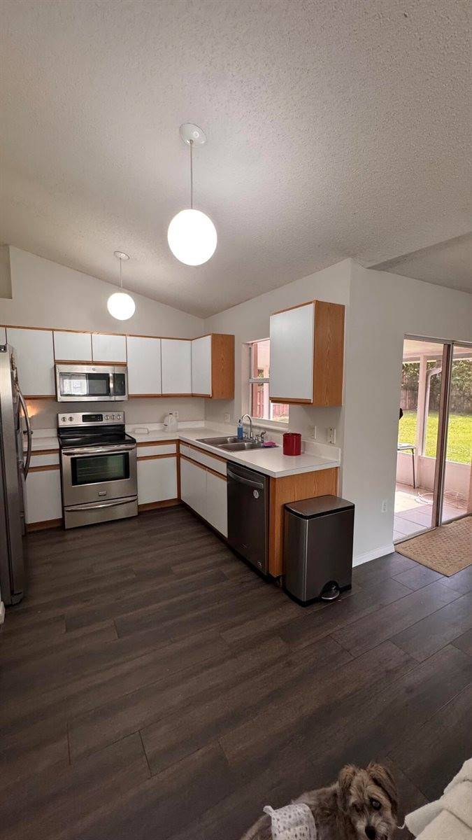 1182 SW Granadeer Street, Port Saint Lucie, FL 34983