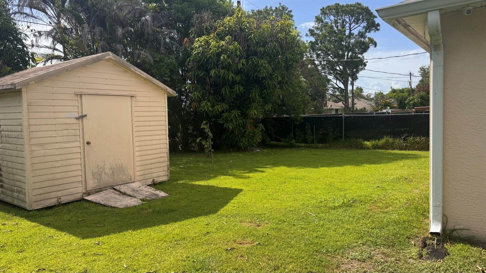 1182 SW Granadeer Street, Port Saint Lucie, FL 34983