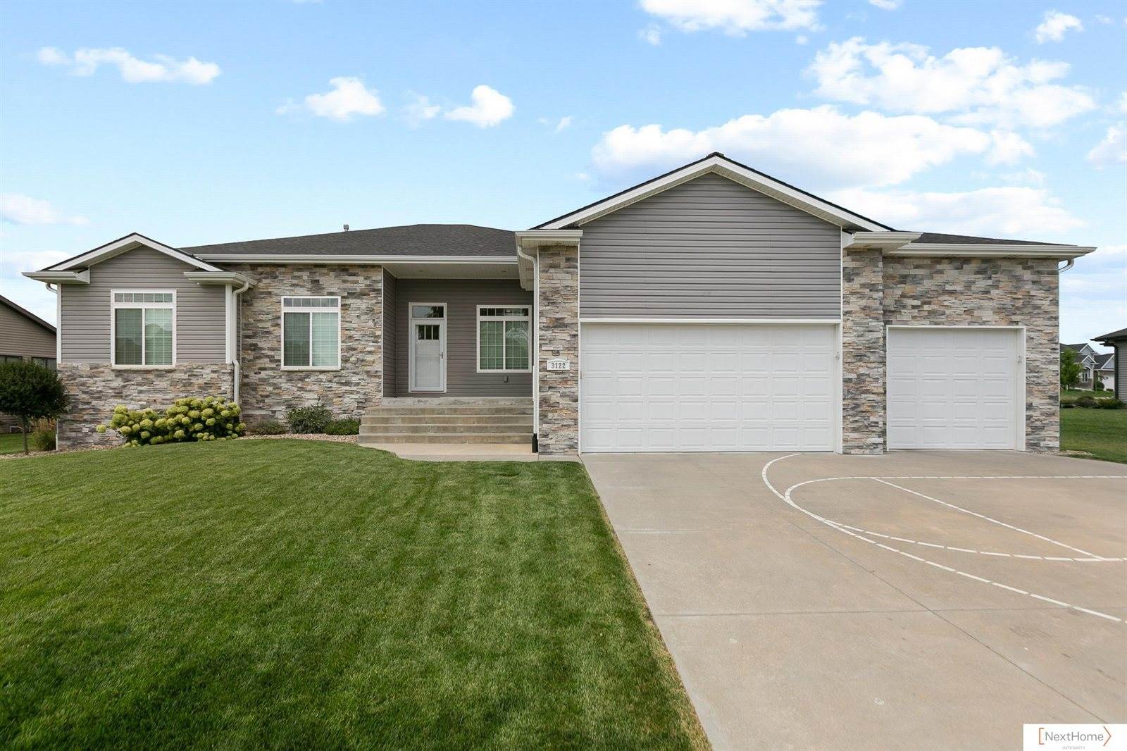 3122 South Creek Road, Lincoln, NE 68516