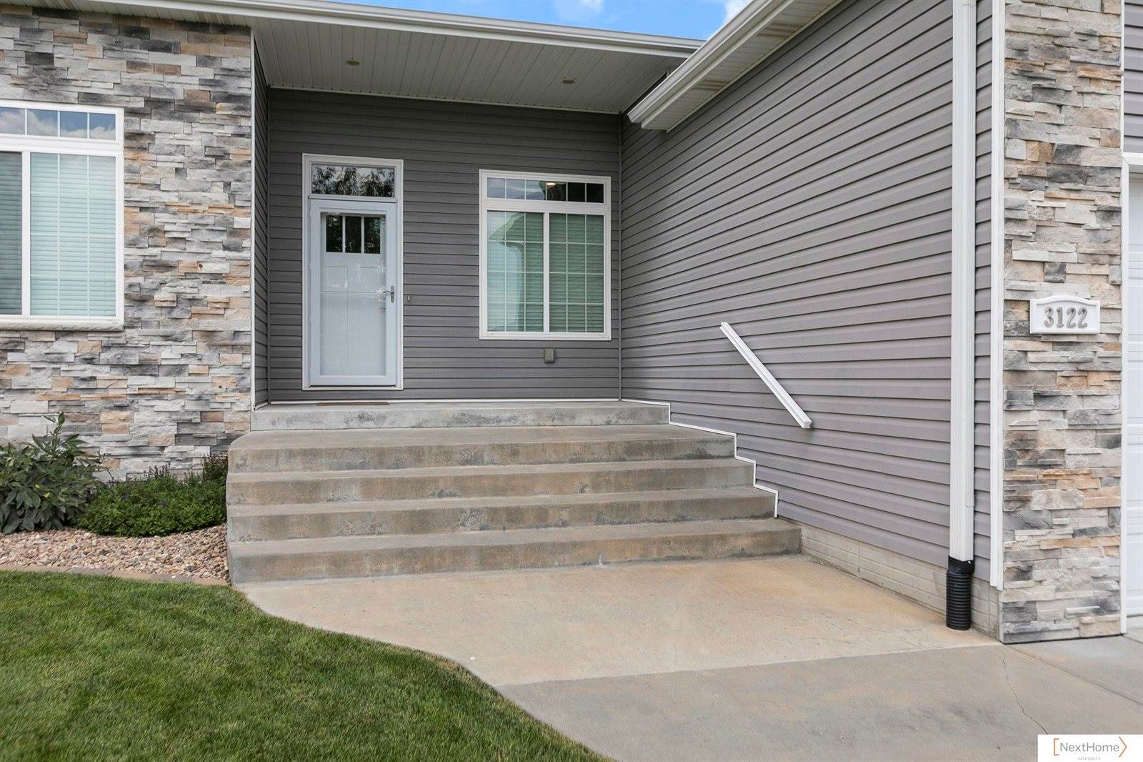 3122 South Creek Road, Lincoln, NE 68516