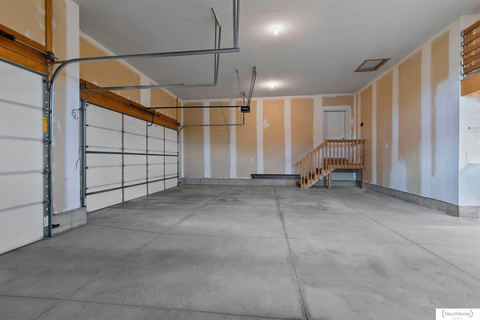 3122 South Creek Road, Lincoln, NE 68516