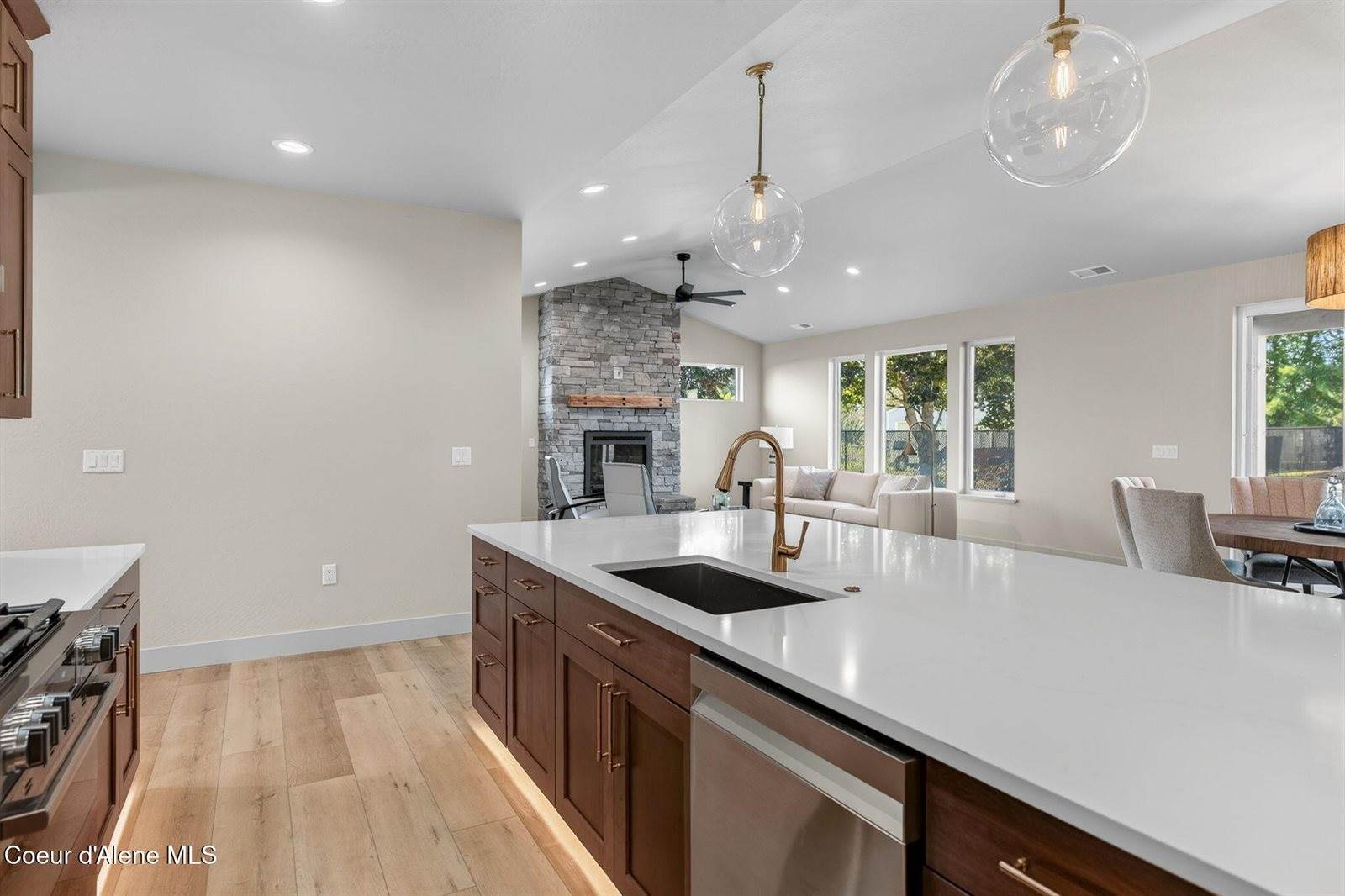 343 Dakota, Hayden, ID 83835