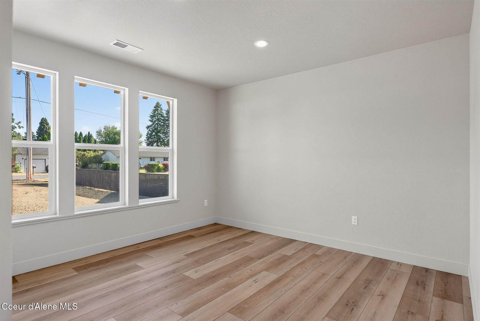 343 Dakota, Hayden, ID 83835