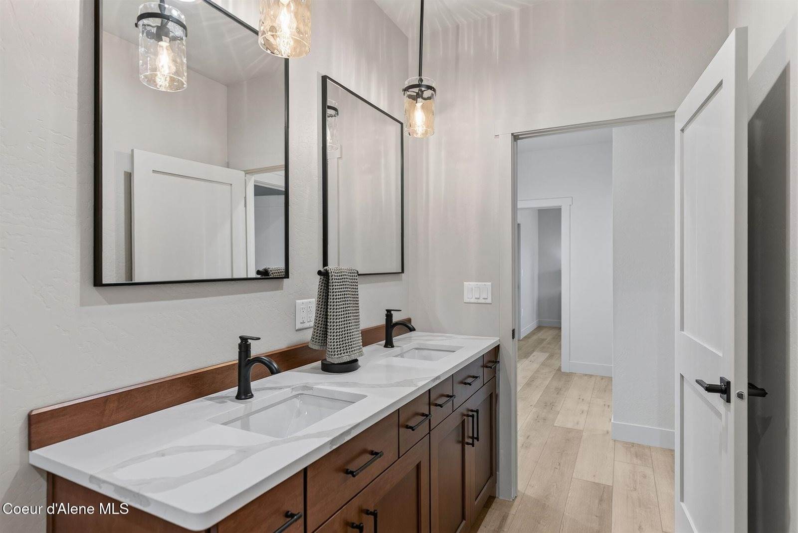 343 Dakota, Hayden, ID 83835