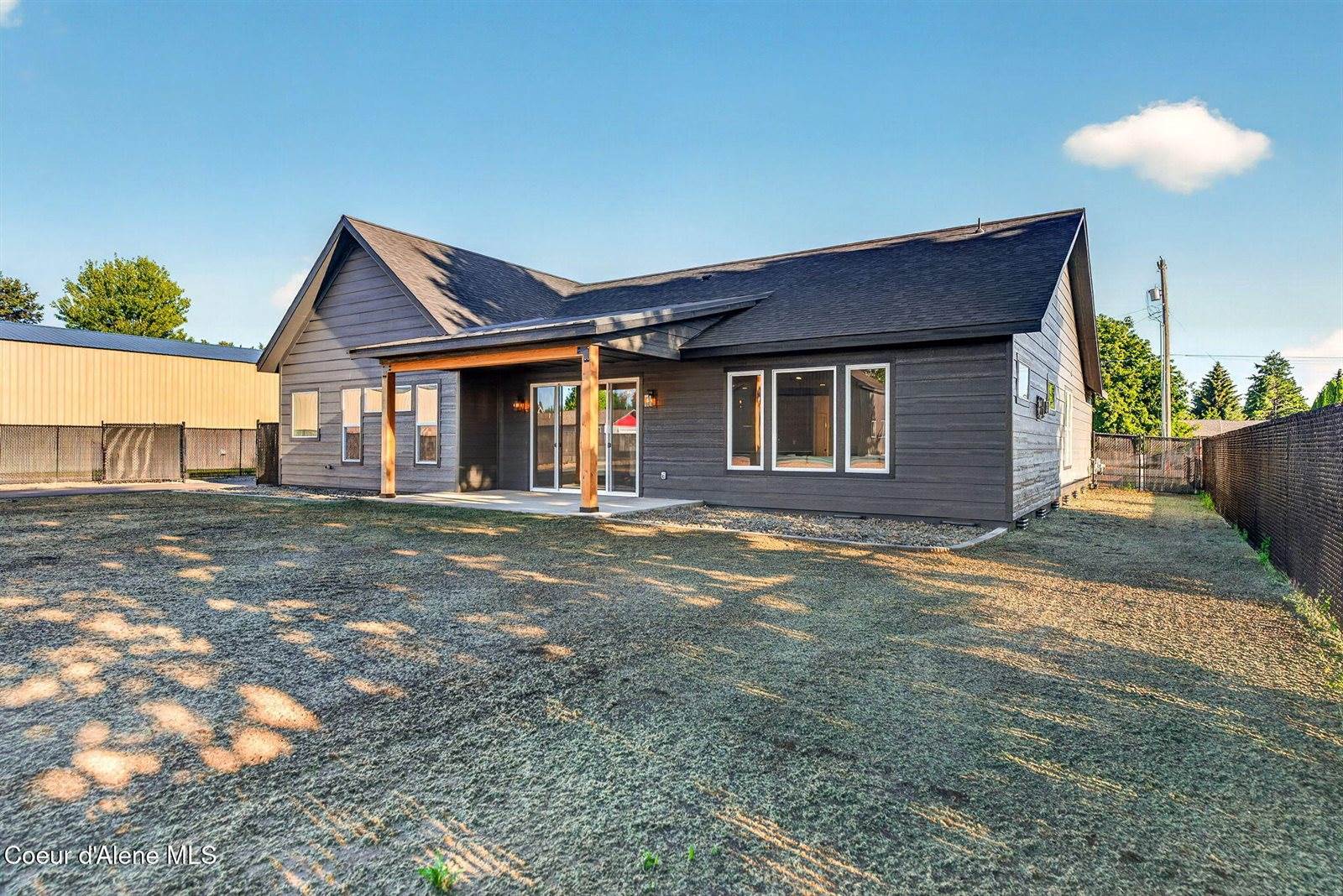 343 Dakota, Hayden, ID 83835