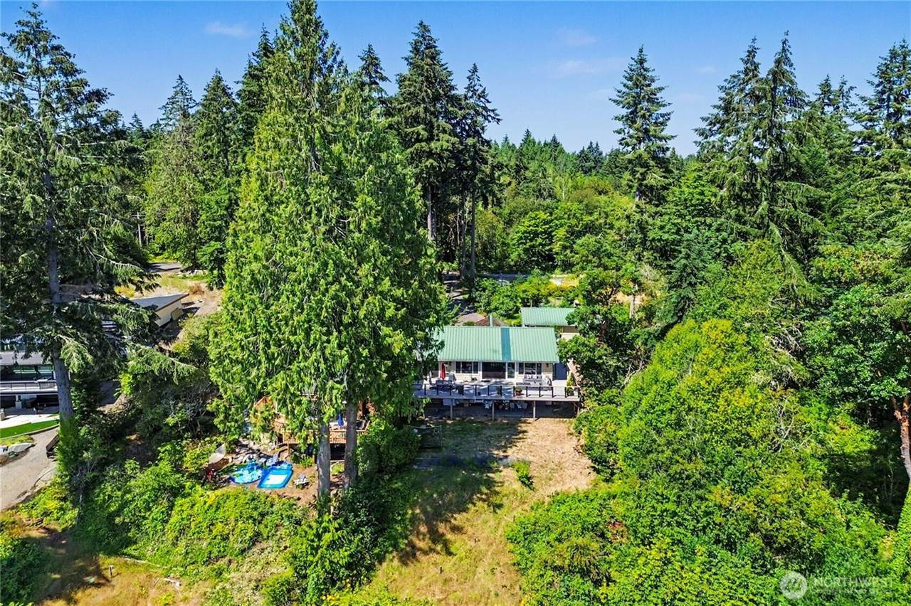 7324 Puget Beach Road NE, Olympia, WA 98516