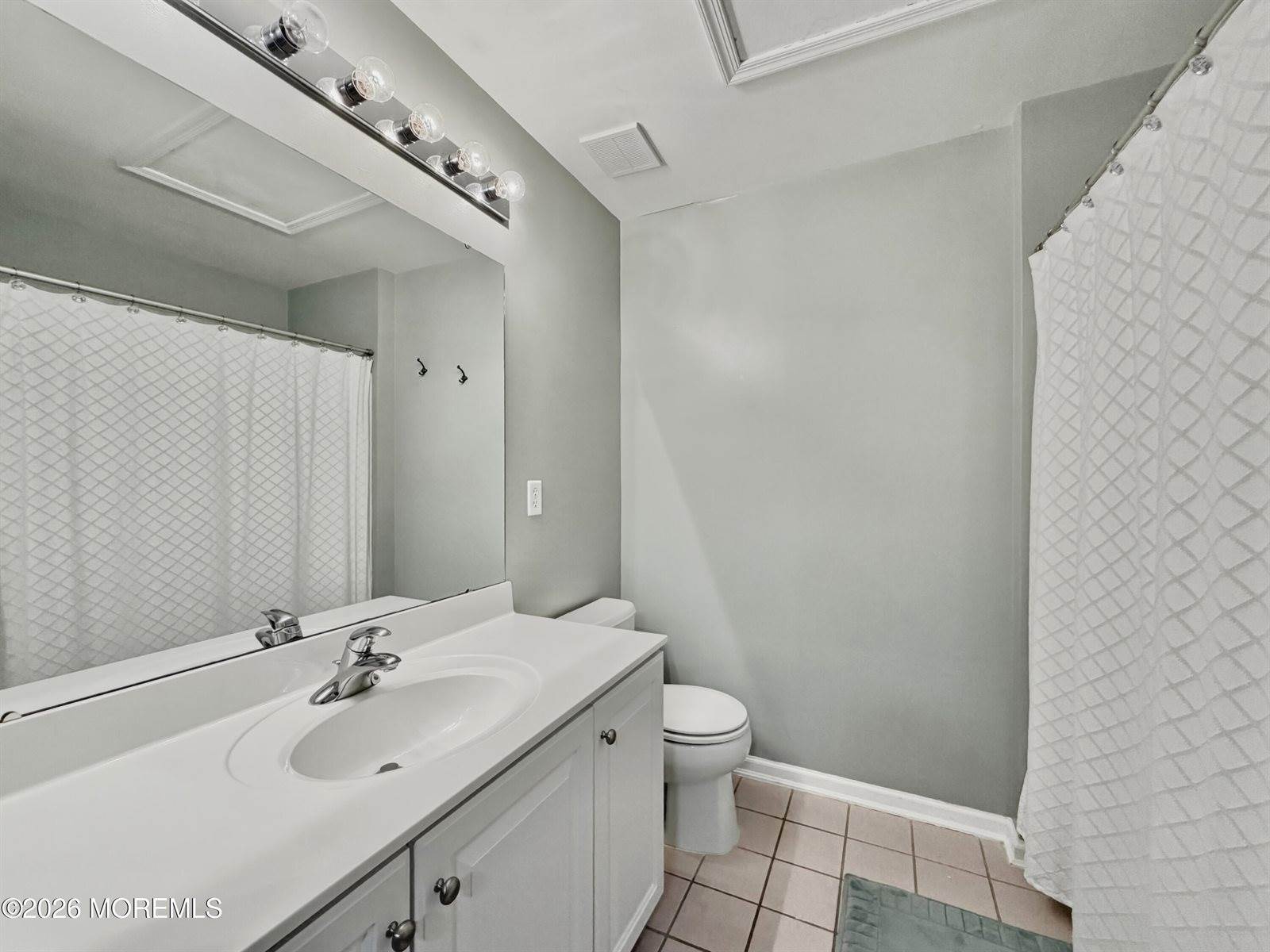 49 Abby Road, Farmingdale, NJ 07727