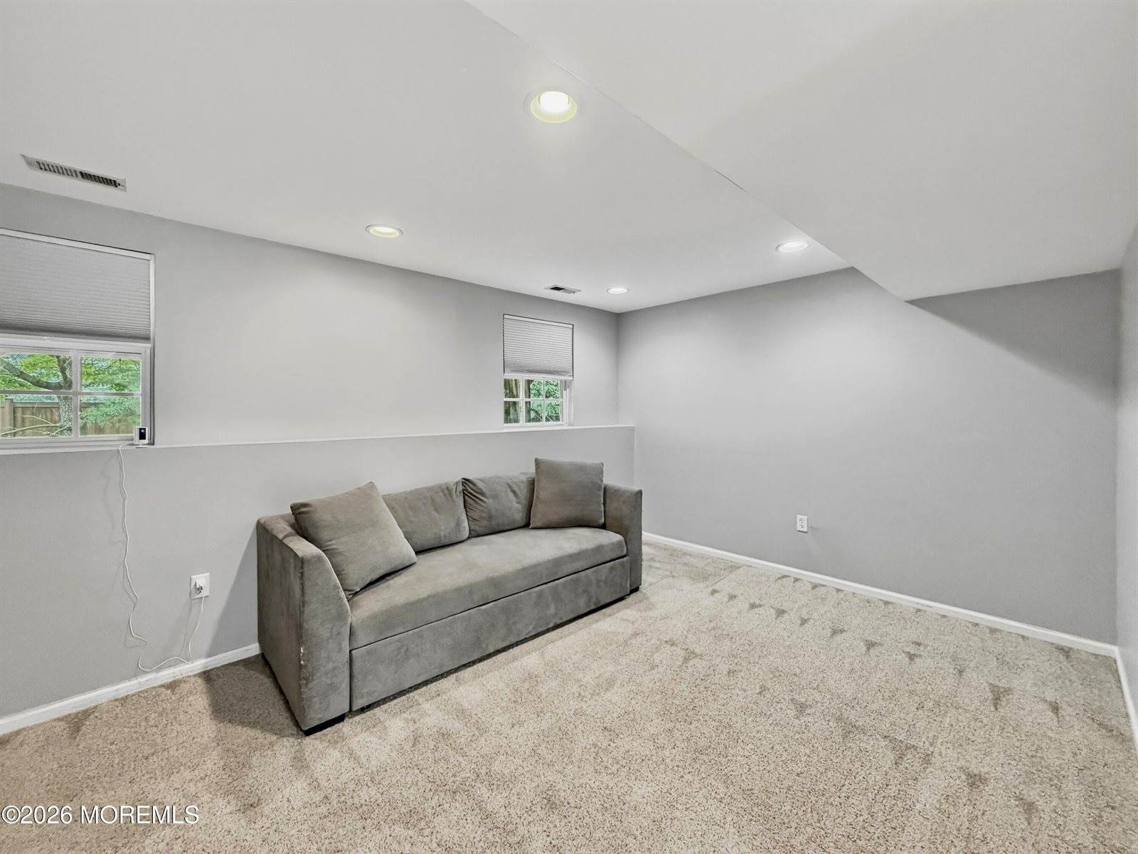 49 Abby Road, Farmingdale, NJ 07727