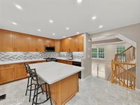 49 Abby Road, Farmingdale, NJ 07727