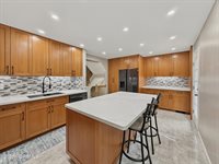 49 Abby Road, Farmingdale, NJ 07727