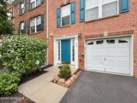 49 Abby Road, Farmingdale, NJ 07727