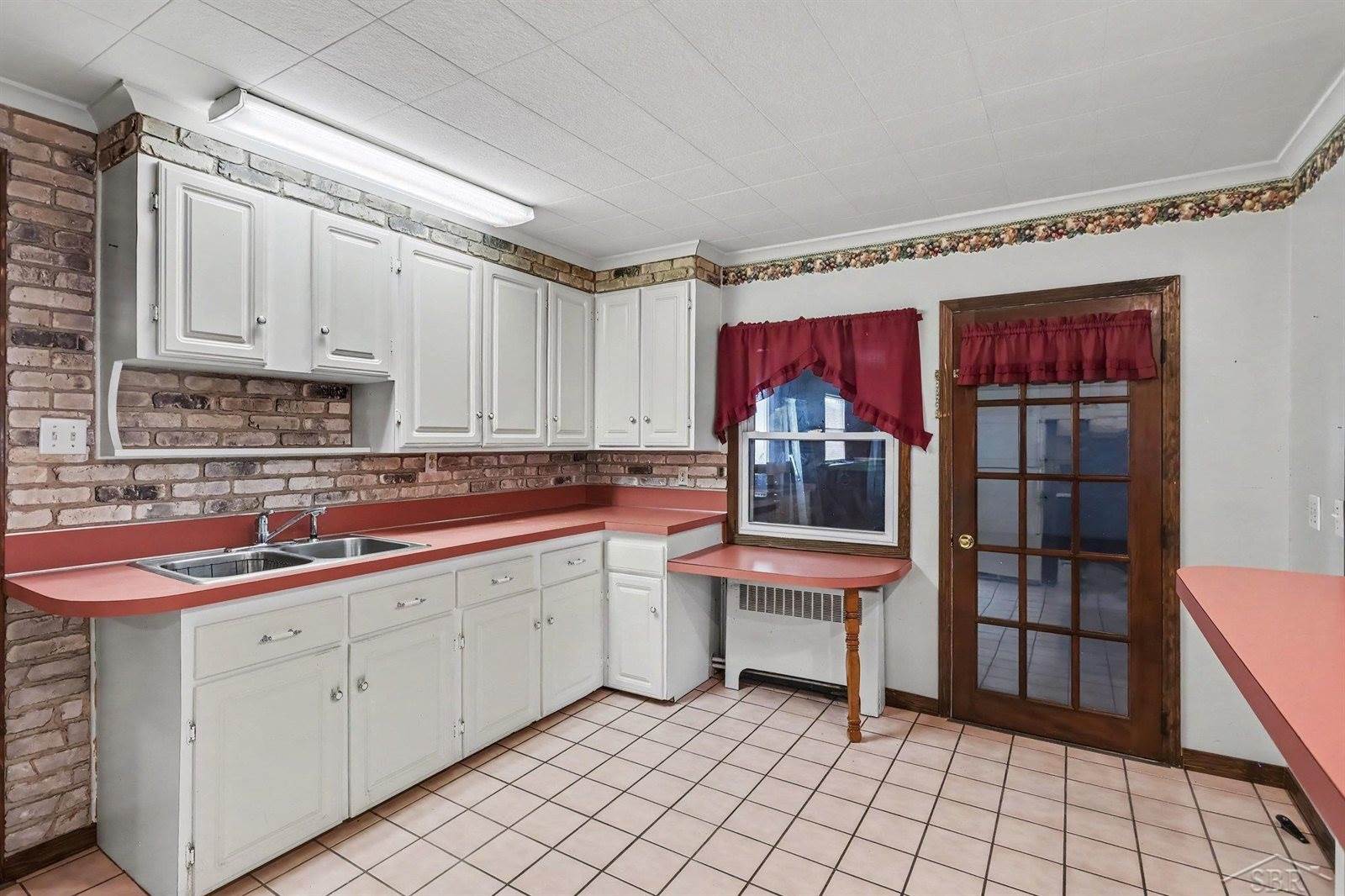 5111 Weiss Street, Saginaw, MI 48603