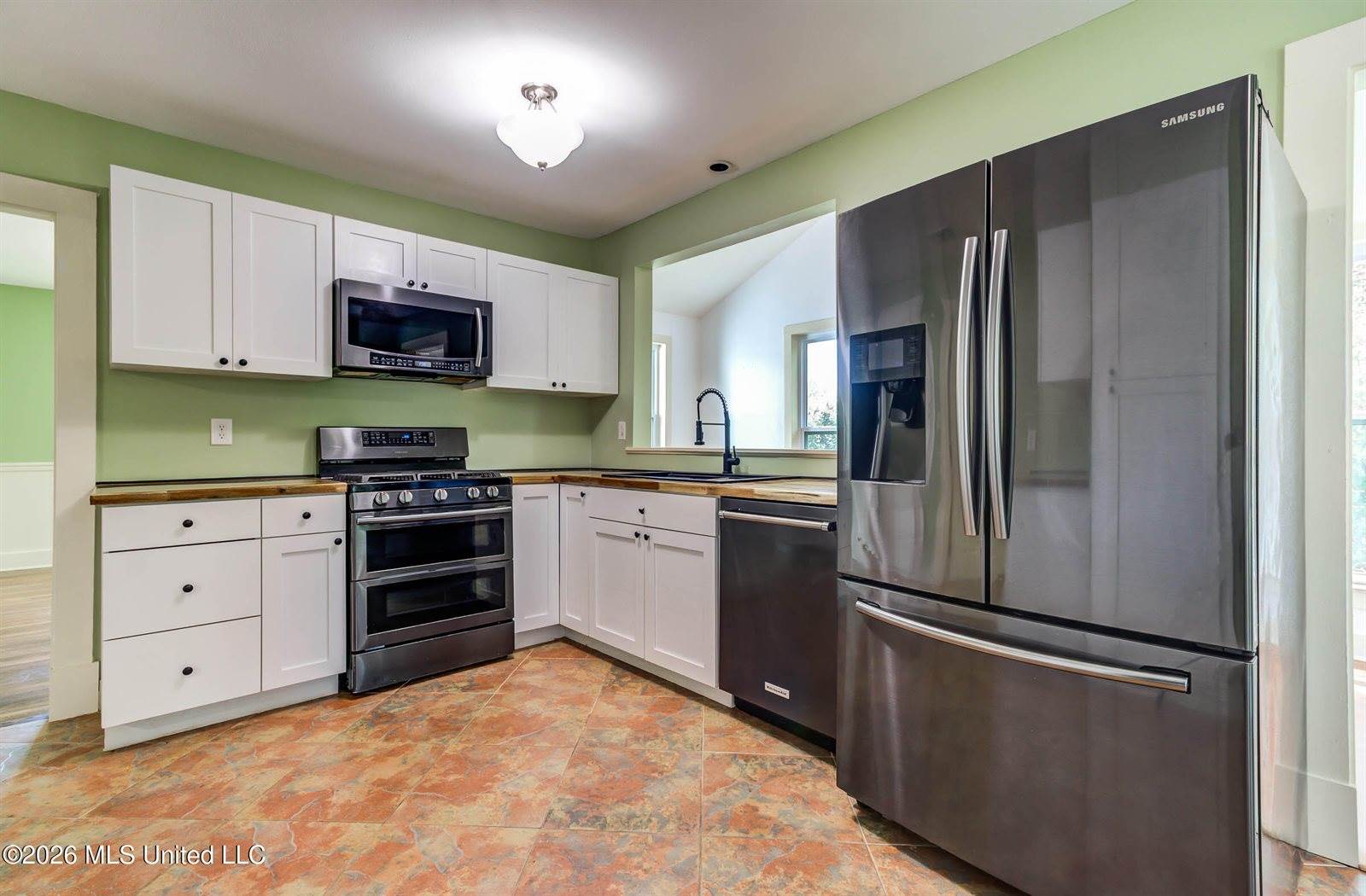 200 East 2nd Street, Long Beach, MS 39560