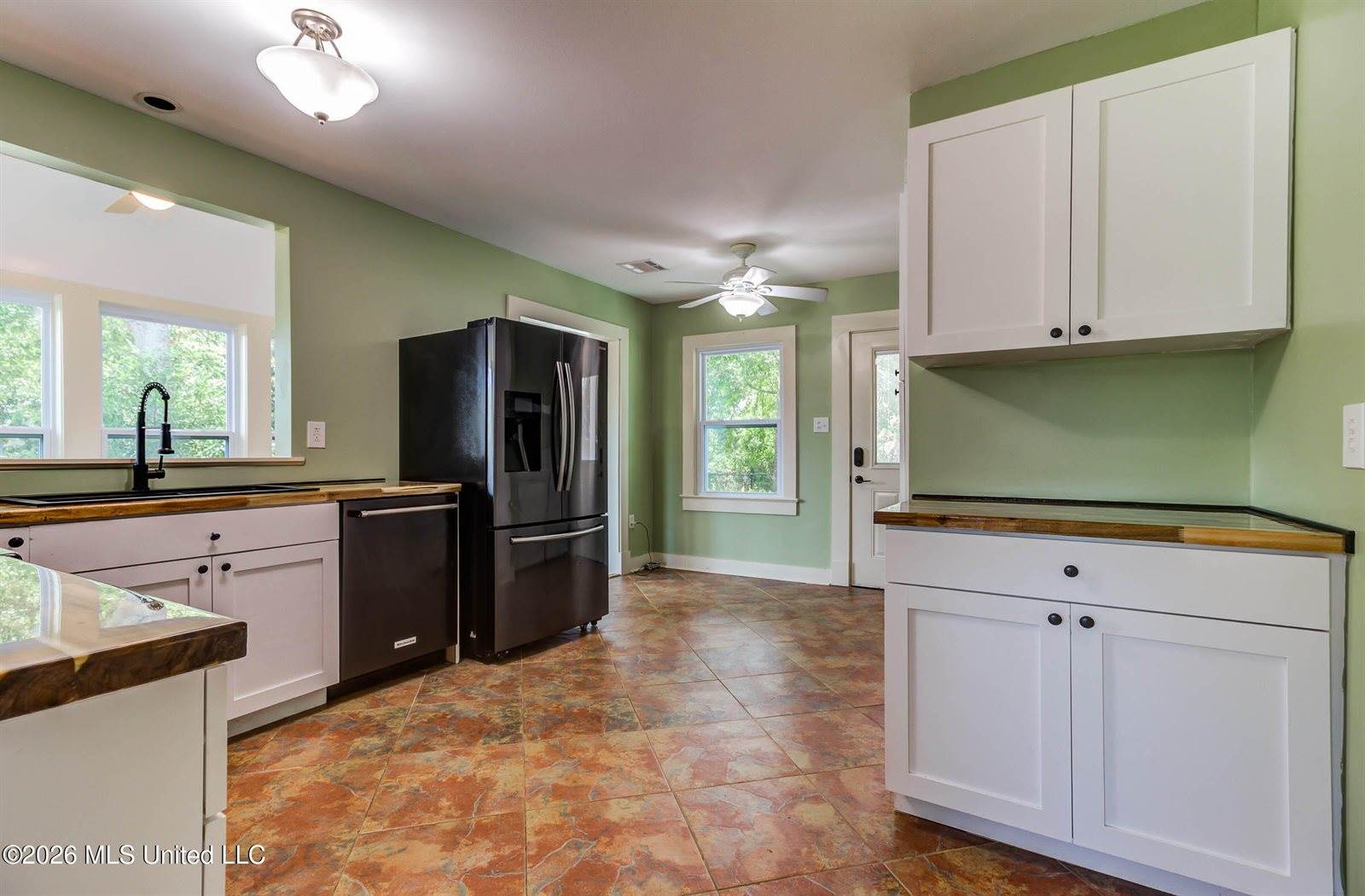 200 East 2nd Street, Long Beach, MS 39560