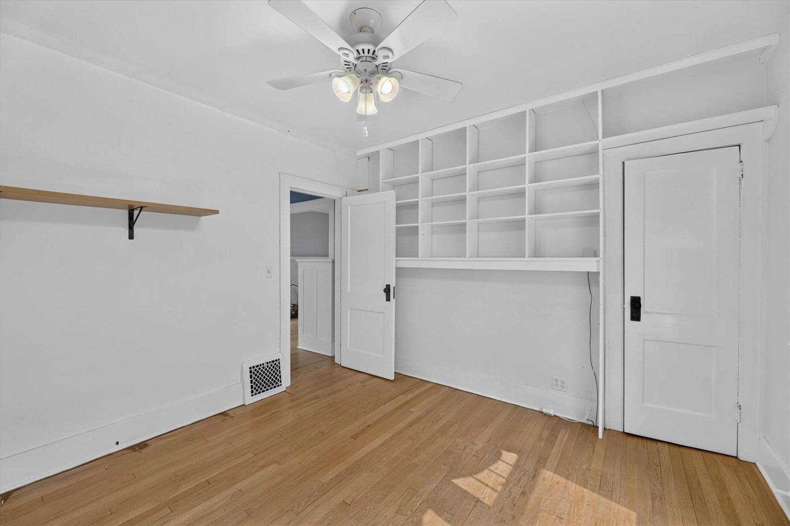 321 Inkster, Kalamazoo, MI 49001