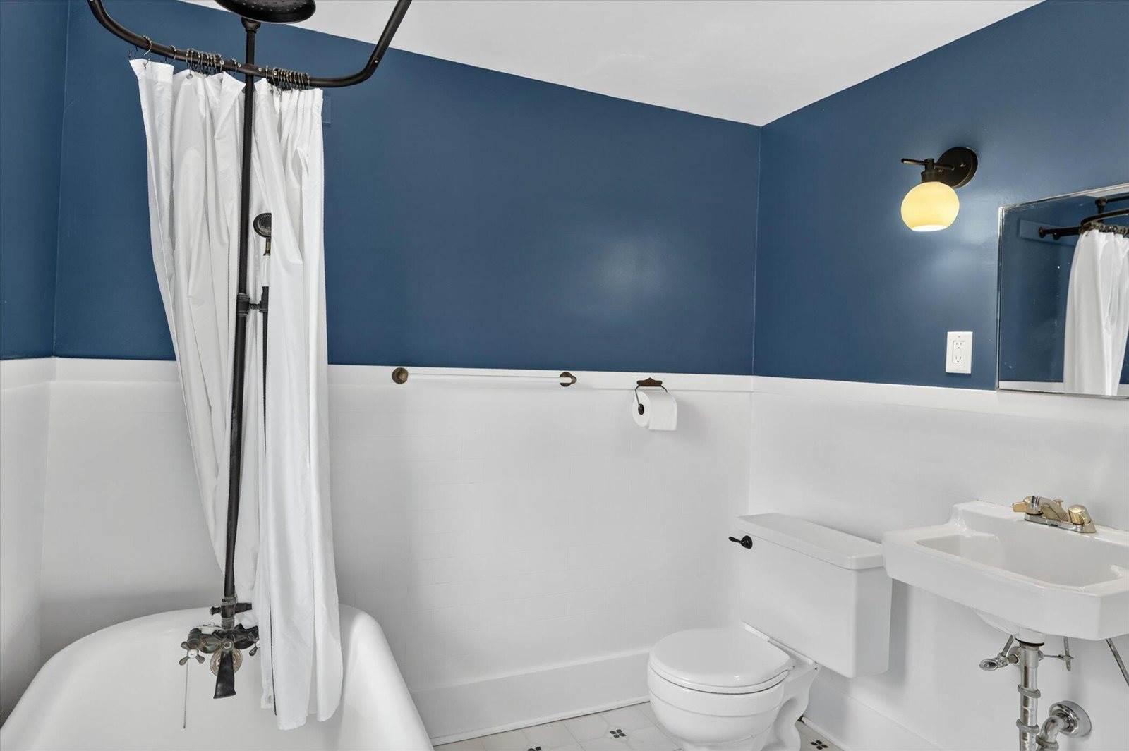 321 Inkster, Kalamazoo, MI 49001