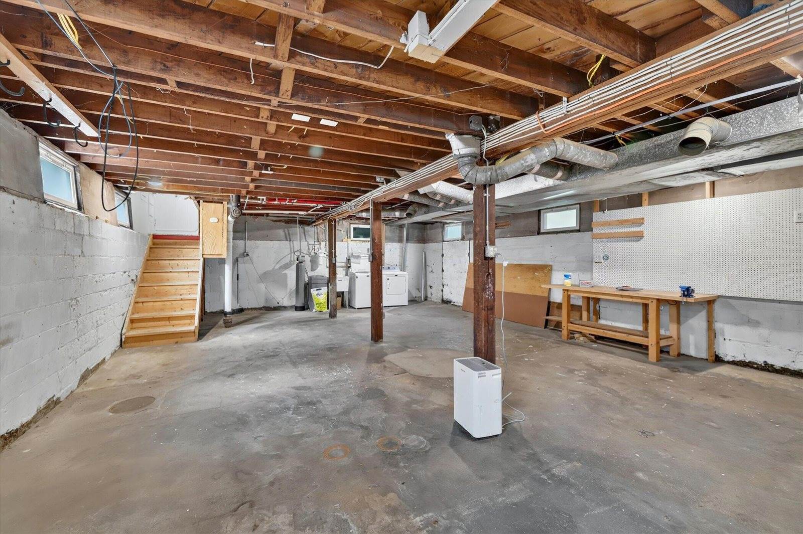 321 Inkster, Kalamazoo, MI 49001