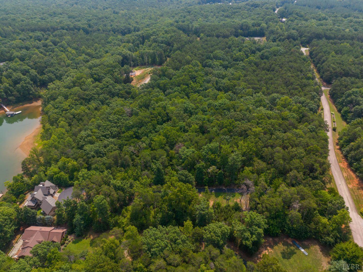 52 A Heron Pointe Road, Gretna, VA 24557