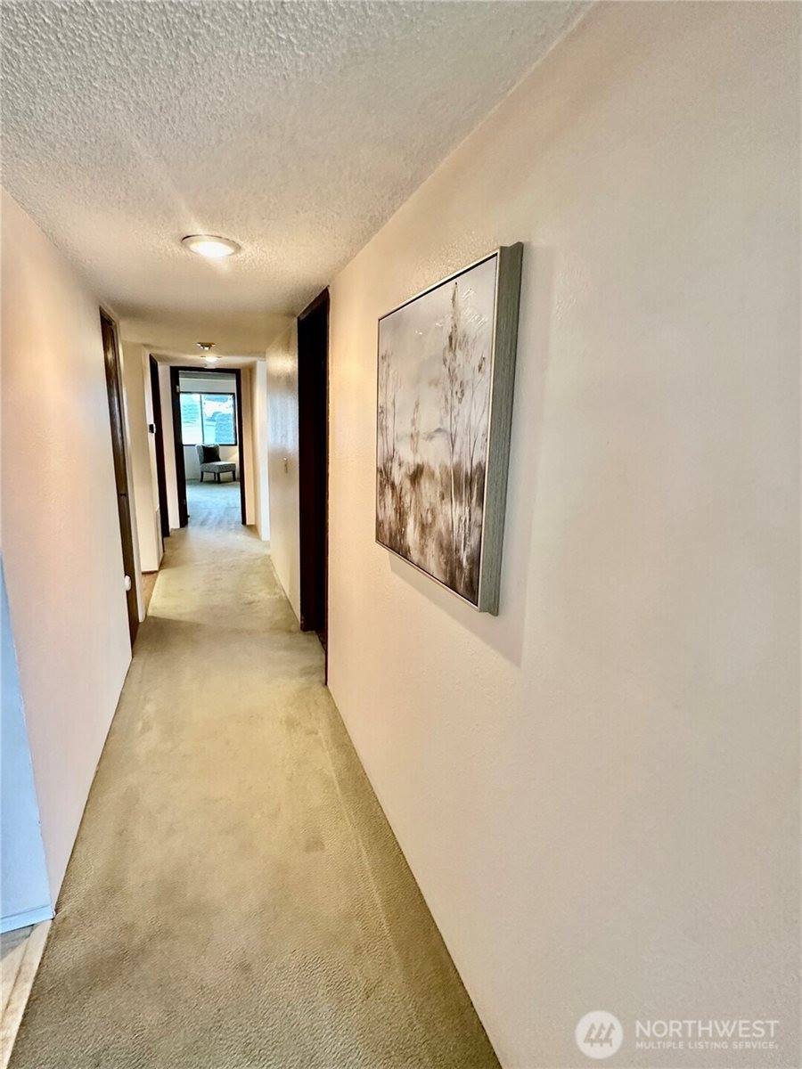 900 East Bay Drive NE, Olympia, WA 98506