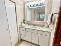900 East Bay Drive NE, Olympia, WA 98506