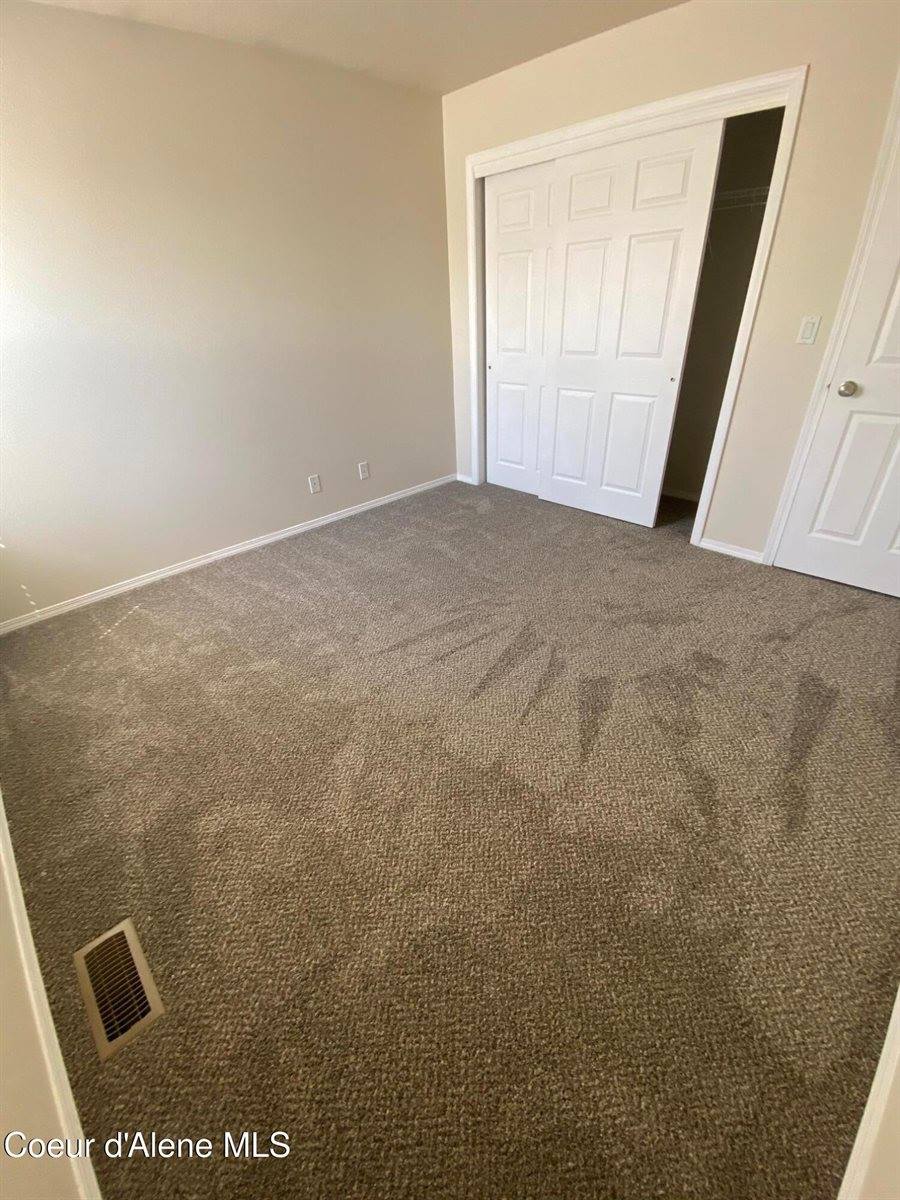 3074 West Thorndale Loop, Coeur d'Alene, ID 83815